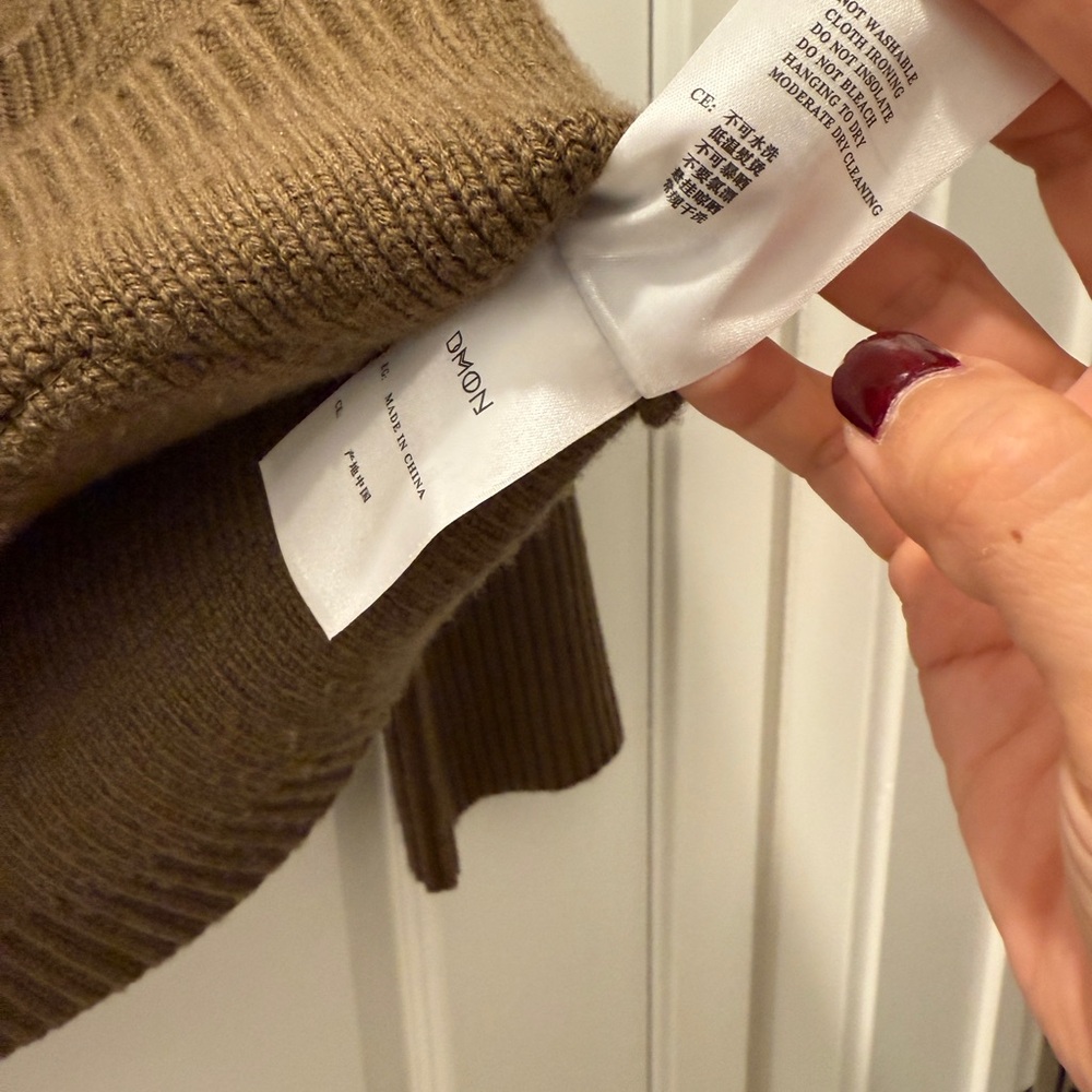 Elegant Olive Cardigan by - Picture 4 of 9